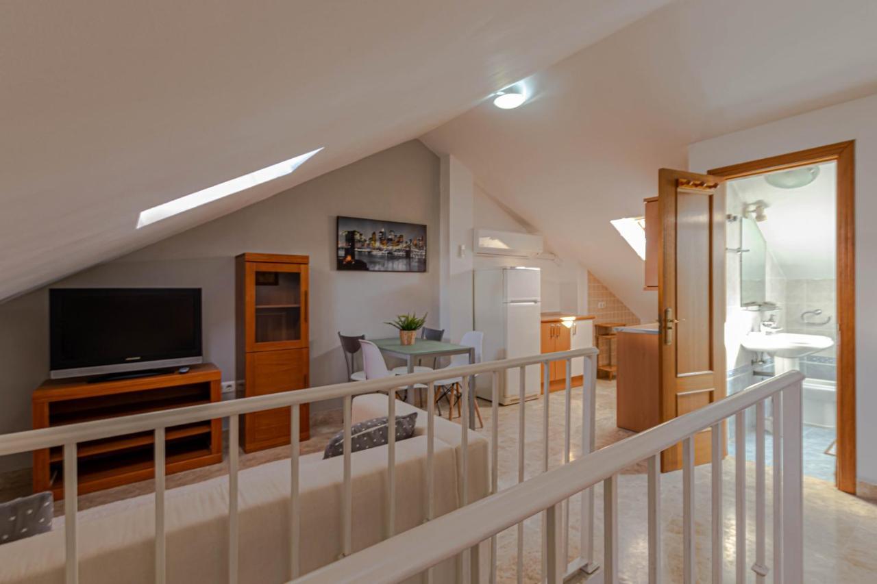 797 Holiday Rentals- Duplex Para 7 En La Carihuela A 1 Min De La Playa 托雷莫利诺斯 外观 照片