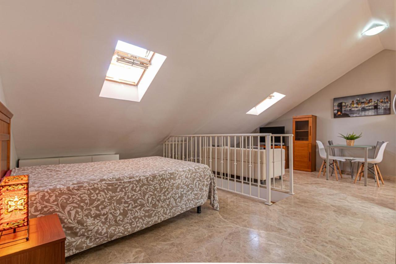 797 Holiday Rentals- Duplex Para 7 En La Carihuela A 1 Min De La Playa 托雷莫利诺斯 外观 照片