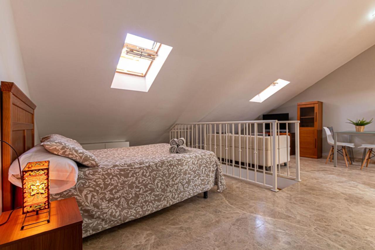 797 Holiday Rentals- Duplex Para 7 En La Carihuela A 1 Min De La Playa 托雷莫利诺斯 外观 照片