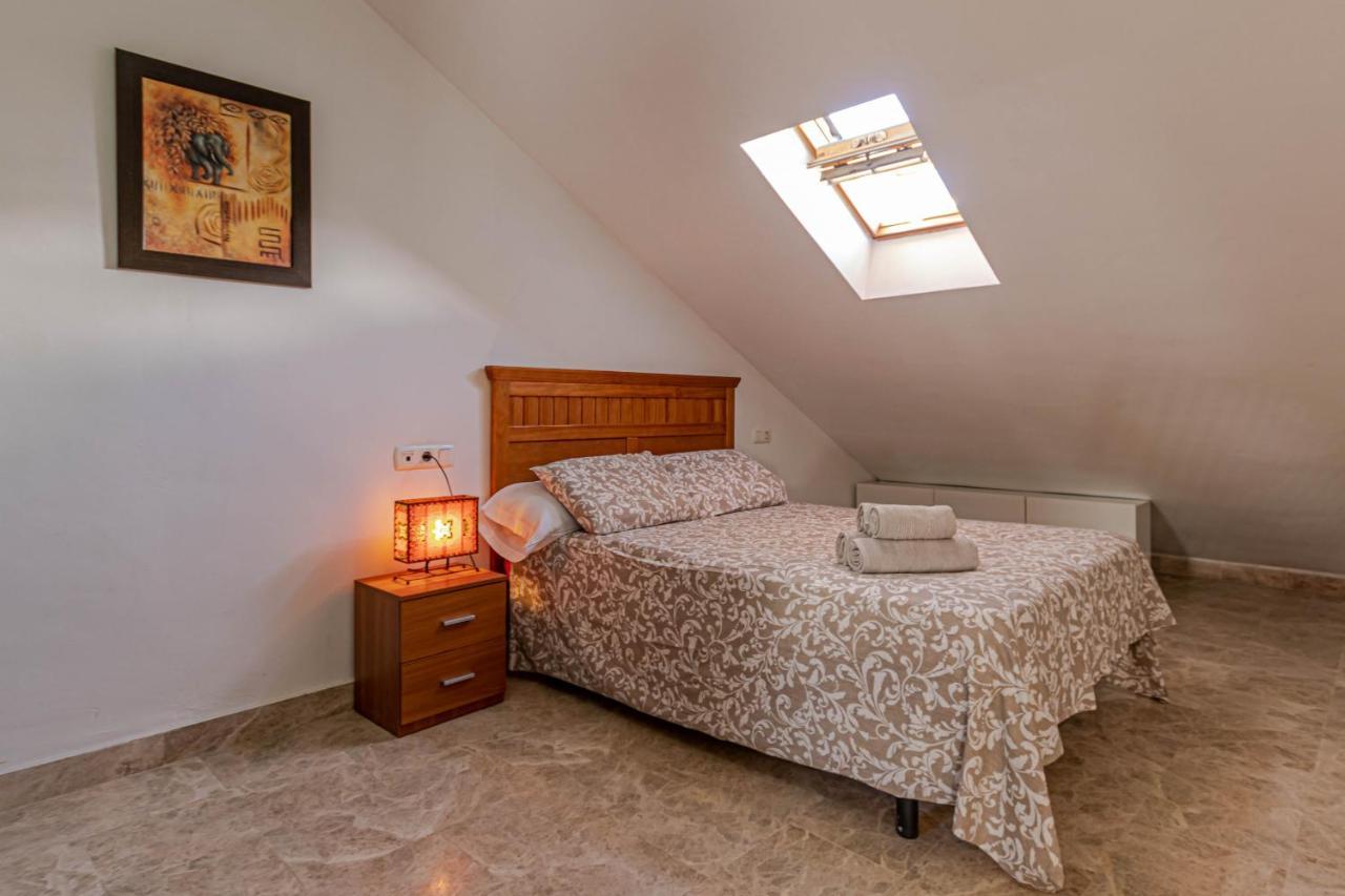 797 Holiday Rentals- Duplex Para 7 En La Carihuela A 1 Min De La Playa 托雷莫利诺斯 外观 照片
