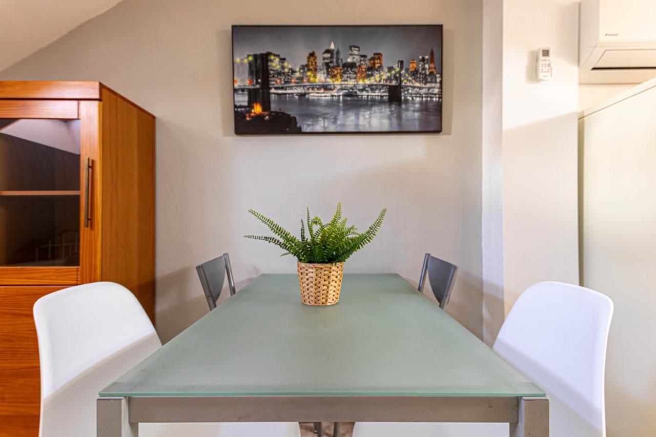 797 Holiday Rentals- Duplex Para 7 En La Carihuela A 1 Min De La Playa 托雷莫利诺斯 外观 照片