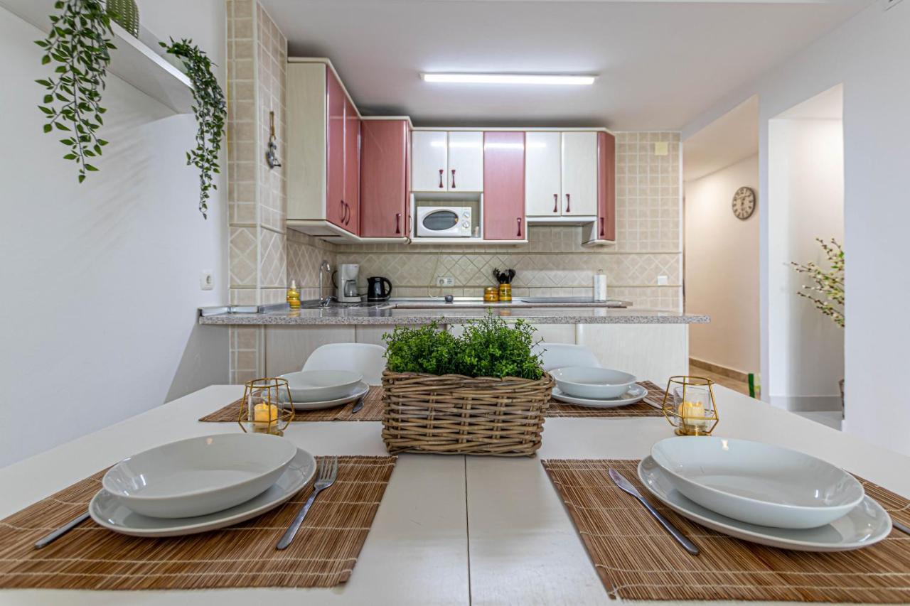 797 Holiday Rentals- Duplex Para 7 En La Carihuela A 1 Min De La Playa 托雷莫利诺斯 外观 照片